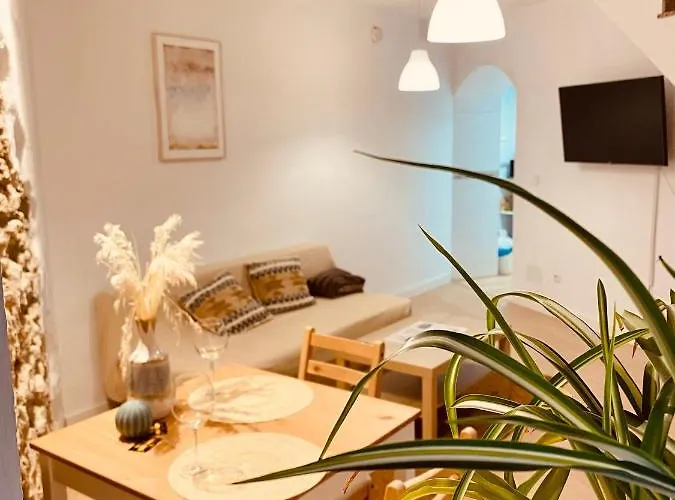 Casa Puerta Almocabar Semesterbostad *